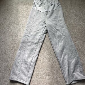 Maternity Gray Wide-Leg Sweatpants